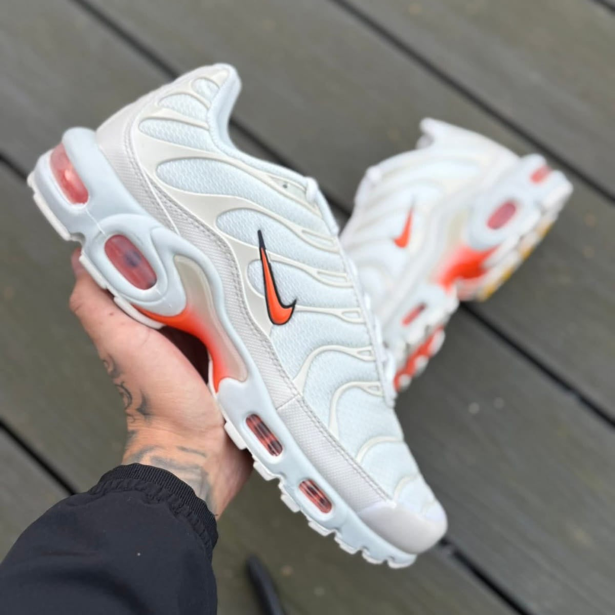 Nike Tn branco laranja